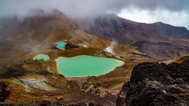 Tongariro National Park, emerald lakes